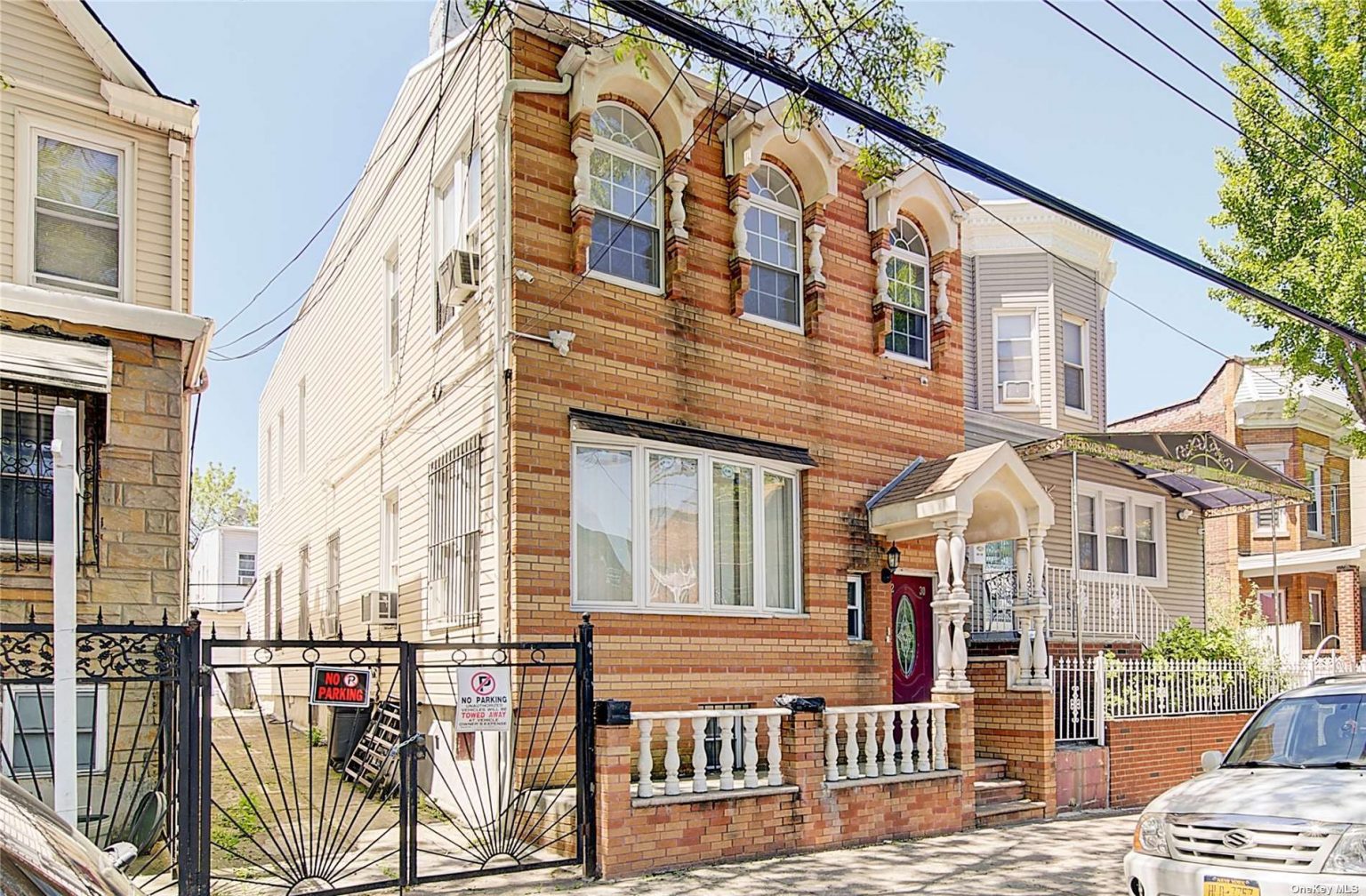 JUST SOLD MULTIFAMILY IN E. ELMHURST, SOLD IN 25 DAYS IN GOOD